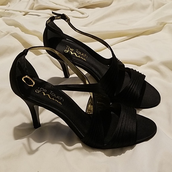 Touch of Nina Black heals - Picture 2 of 5